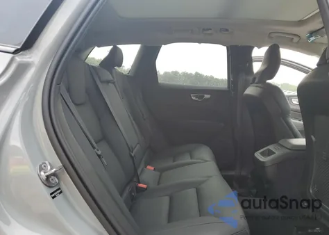 2025 Volvo Xc60 Plus из США, поврежденный, VIN YV4M12RC2S1056443